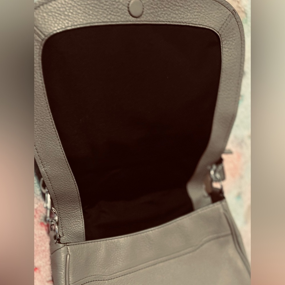 Marc Jacobs Textured Leather Accessory - Picture 6 of 10